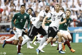 lol-皇家马德里训练开放日，赛前刷新队史纪录引欢呼，中超在即，纪律约束更严格(城轨实训报告总结3000字)