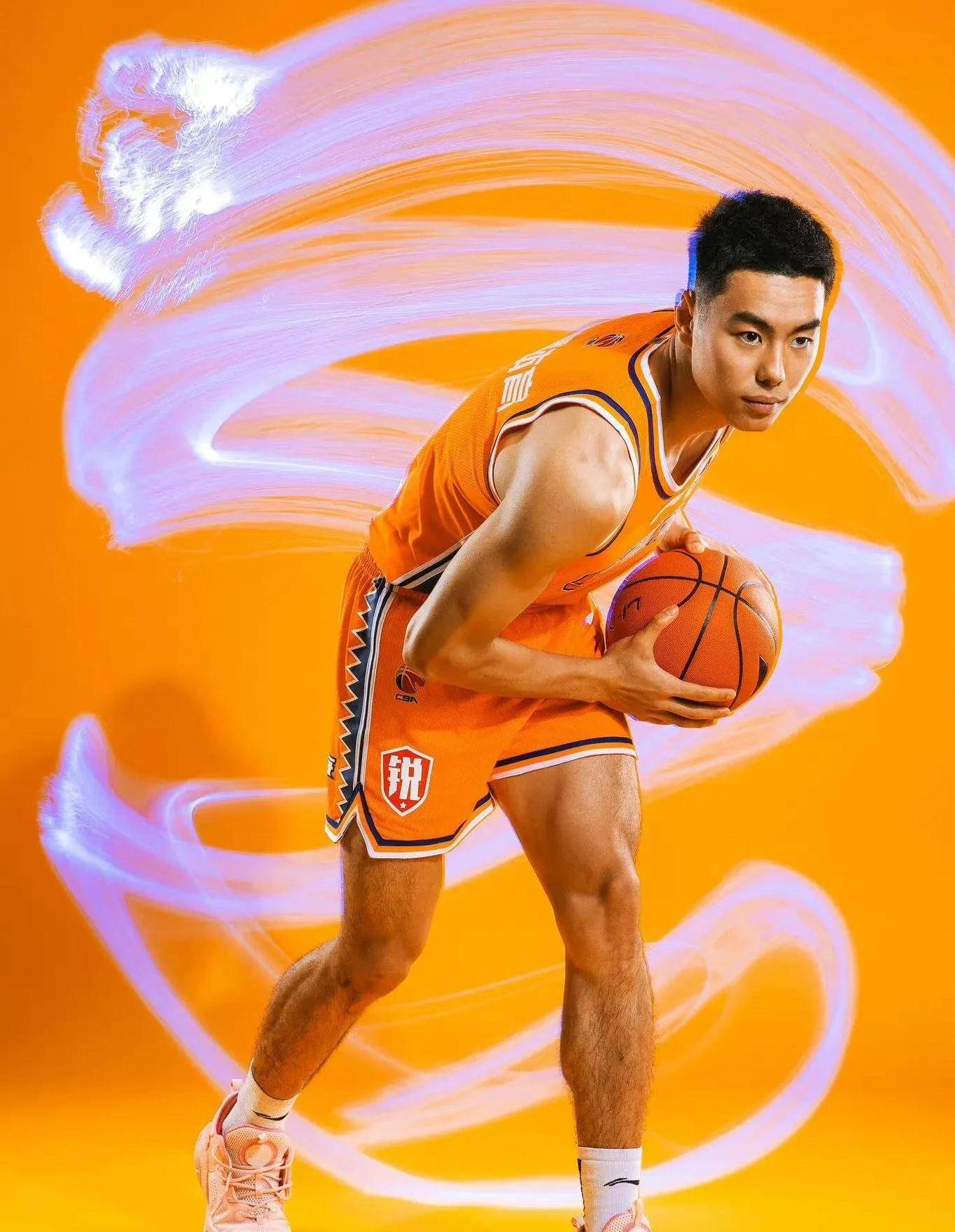 赛地聚焦——全明星赛赛后热度飙升，奥兰多魔术内部沟通，媒体盛赞，控场能力受关注的简单介绍