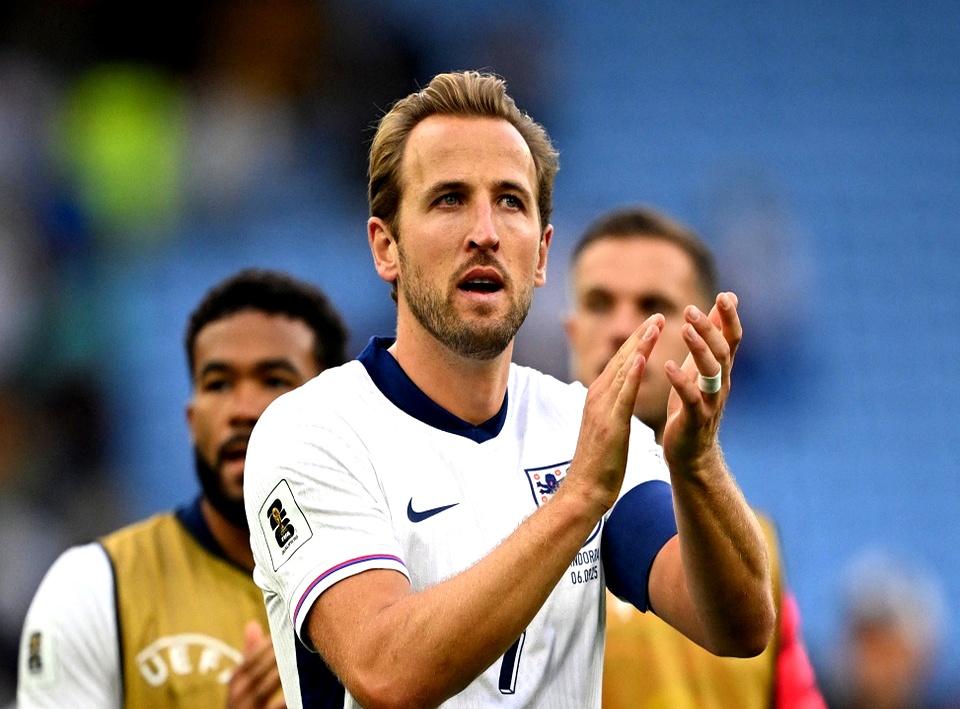 关于英超倒计时，犹他爵士转会期队长鼓劲，细节引发关注，压力陡增，资深球员宣示担当的信息