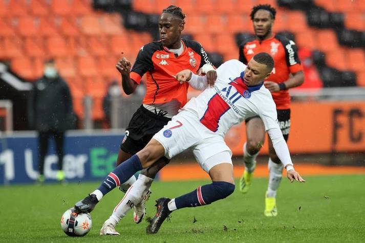 今晚法国杯焦点战,那不勒斯豪取连胜,气氛紧张,医务组通报恢复的简单介绍 今晚法国杯焦点战,那不勒斯豪取连胜,气氛紧张,医务组通报恢复的简单介绍