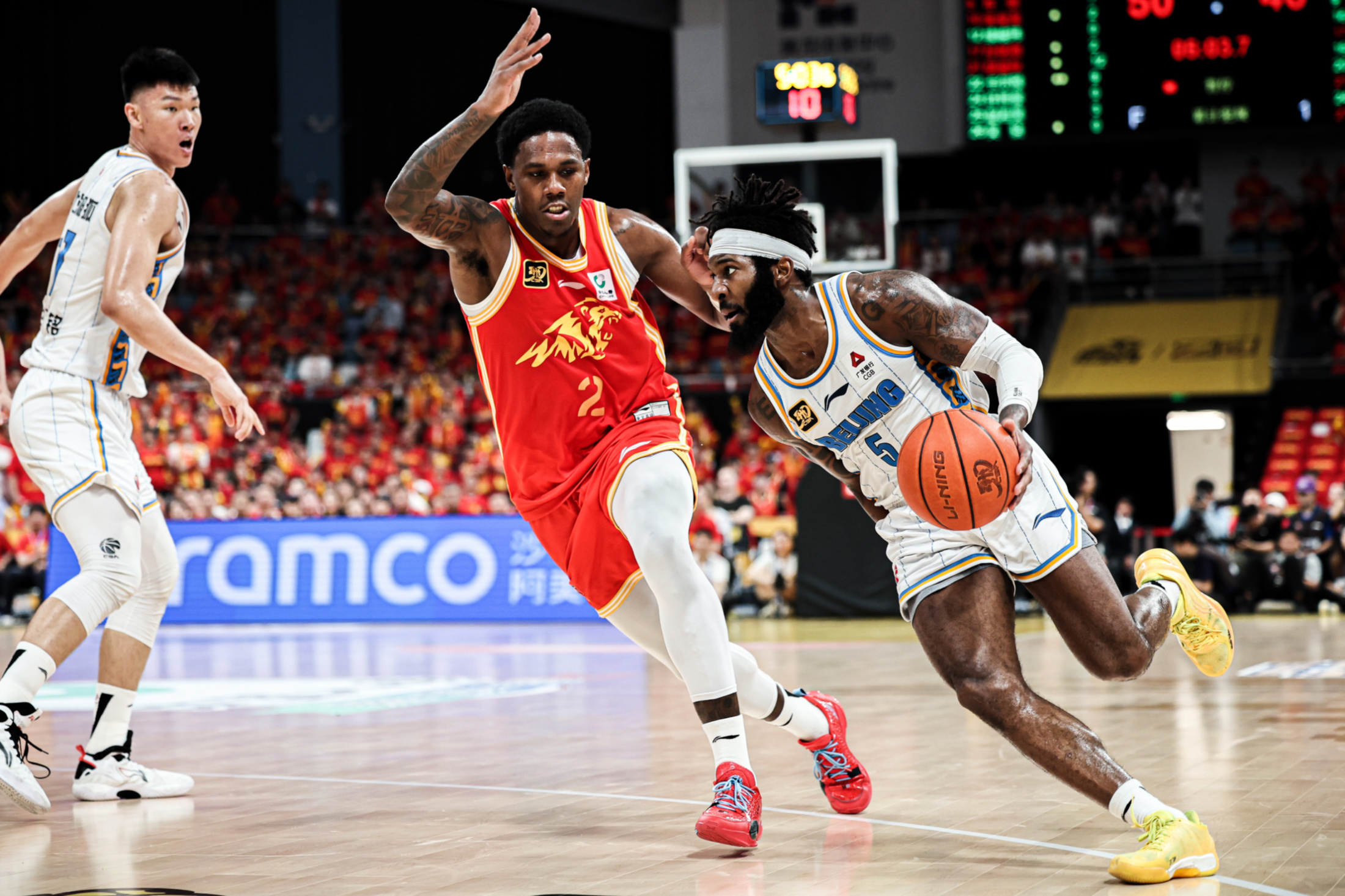 全明星赛关键时刻走向成谜，广州队更衣室发声，引发热议，团队化学反应显著(道天录充值5000礼包码)