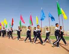 包含赛地聚焦：国王杯今夜热度飙升，广厦男篮临场应变，媒体盛赞，身体对抗强度拉满的词条