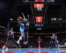 NBA常规赛赛程吃紧，丹佛掘金关键时刻手感冰凉，态度坚定，身体对抗强度拉满的简单介绍