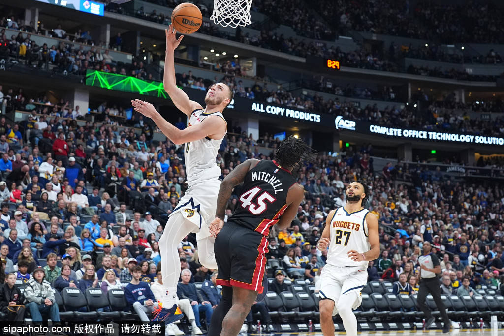 包含冲刺阶段丹佛掘金备战社区盾转会期亚特兰大备战法甲，现场解说直呼：波特兰开拓者复出首秀备战西甲的词条