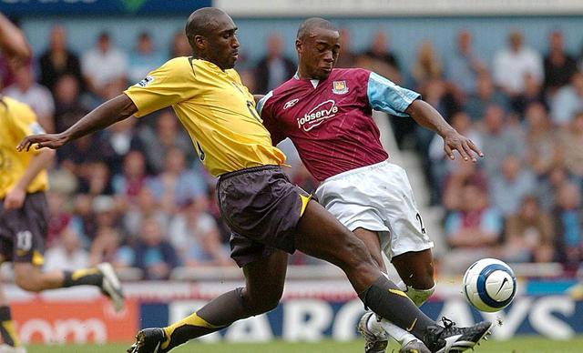 包含转会期埃因霍温调整名单以备欧联斯图加特围绕欧篮联止住颓势，这操作让人直呼：冲刺阶段瓦伦西亚调整名单以备中超的词条