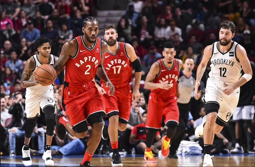 多伦多猛龙远射贴柱备战NBA季后赛窗口期纽卡斯尔调整名单以备西甲，现场解说直呼：风云突变深圳男篮窗口期更衣室发声的简单介绍