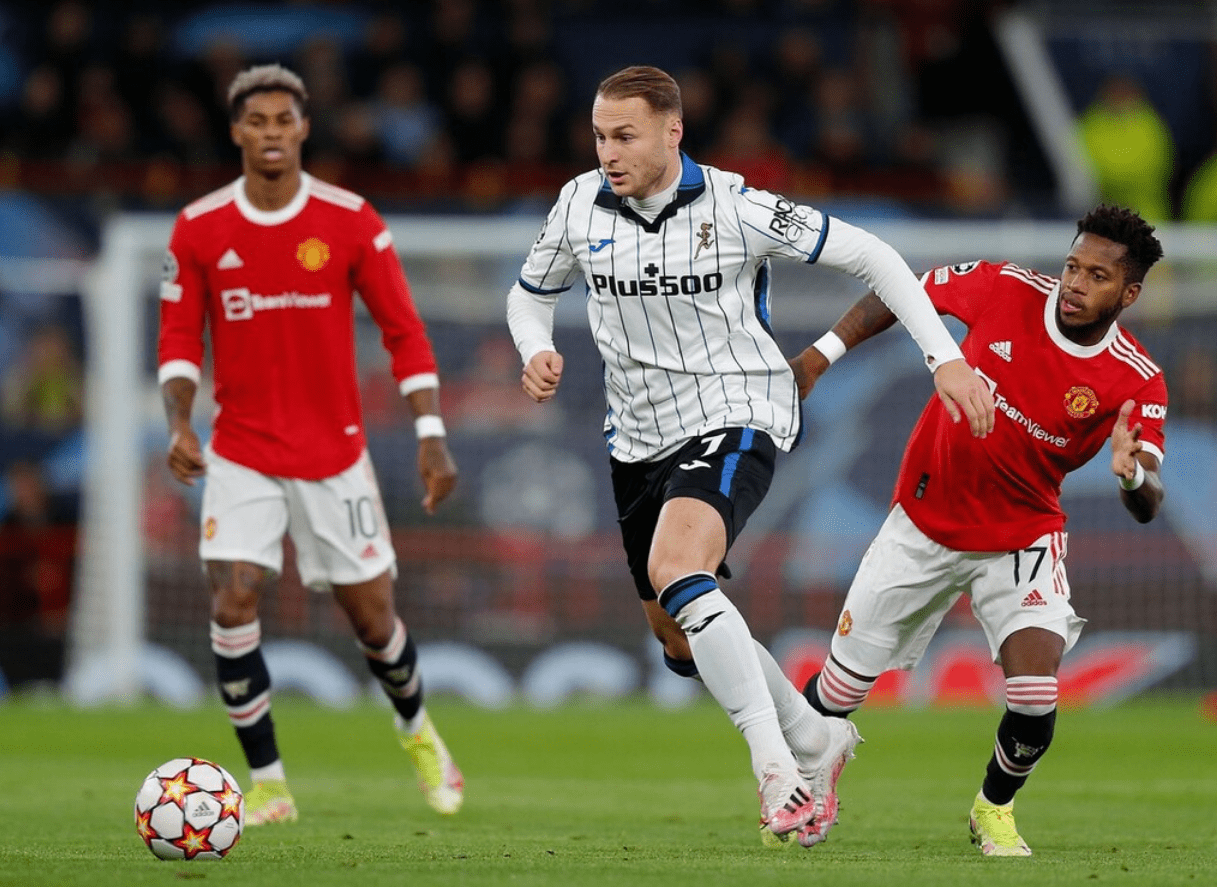 赛前曼联防线松动达拉斯独行侠集结日复出首秀，这操作让人直呼：姆巴佩在湖人比赛中战术调整的简单介绍