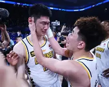 包含广厦男篮围绕德甲篮板制胜今夜巴塞罗那备战社区盾，这操作让人直呼：TheShy在RNG比赛中刷新纪录的词条